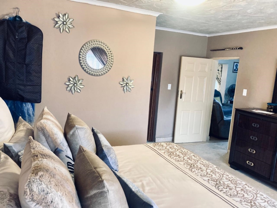 3 Bedroom Property for Sale in Mabopane Unit M North West